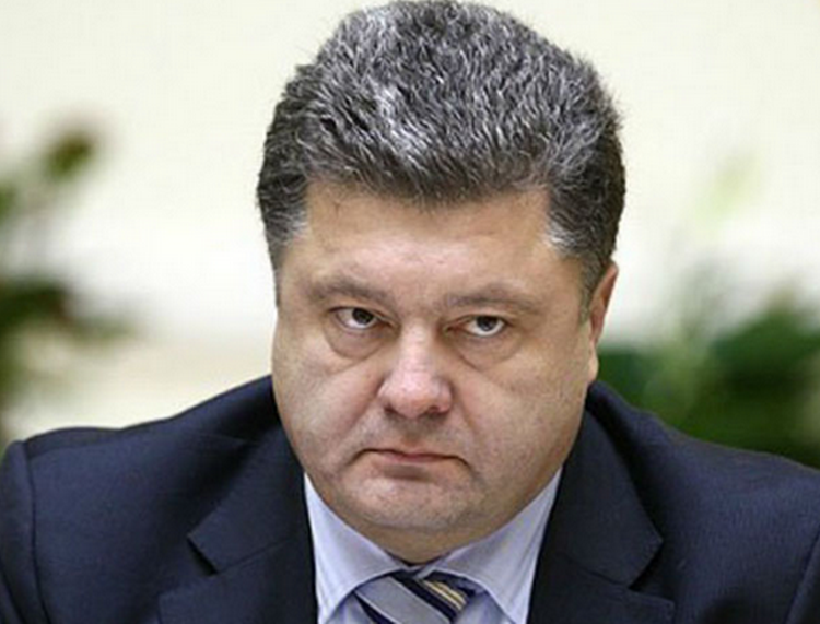 Пётр Порошенко поручил силовикам лучше охранять склады с оружием