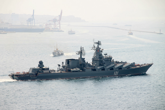 Турецкие подлодки зашли в район расположения крейсера «Москва»