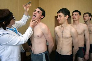 Около 80% крымчан-призывников по состоянию здоровья годны к службе в армии
