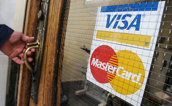 Карты Visa и MasterCard с апреля возобновят работу в Крыму
