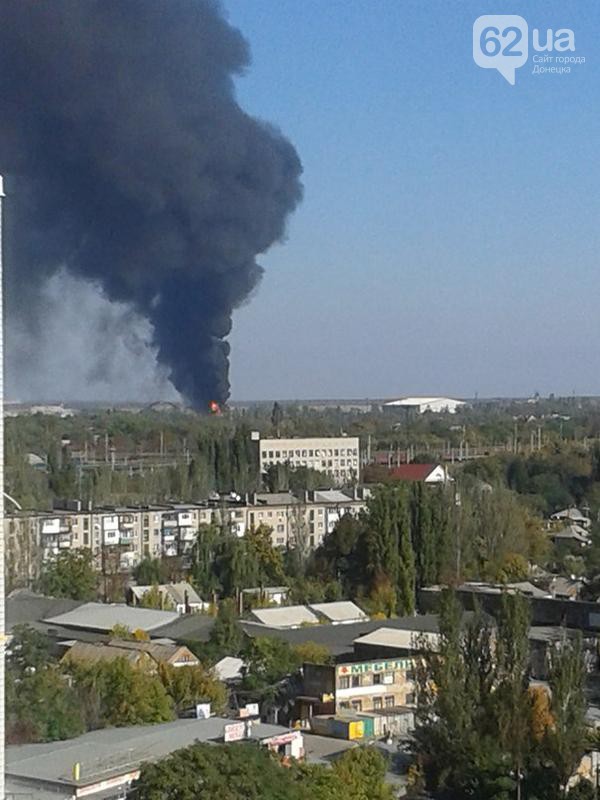 Fire coming out of Donetsk airport after the resistance attacked the Ukraine Army positions