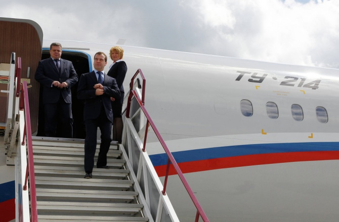 Переходный период завершен: итоги визита Медведева в Крым