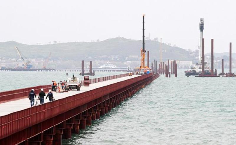 Крымский мост мечтают отдать под суд