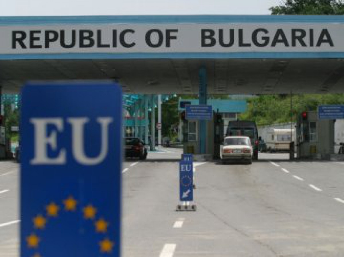 Болгария решила в несколько раз увеличить численность военных на границе