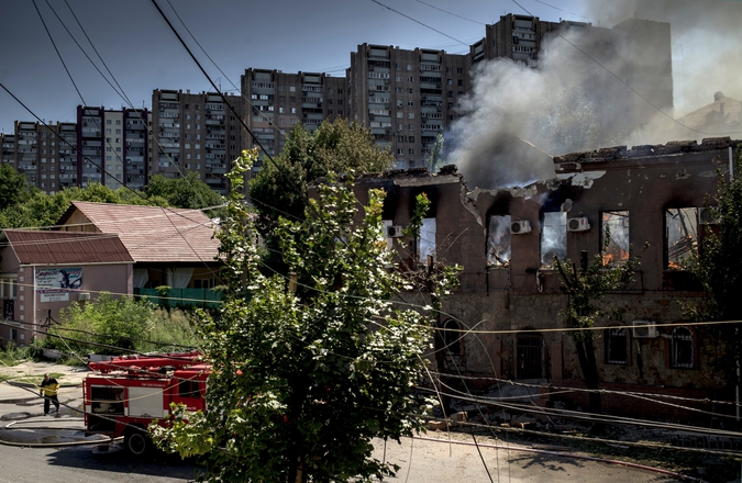 Беженка из Луганска сбросилась с 15-го этажа от горя за родной город