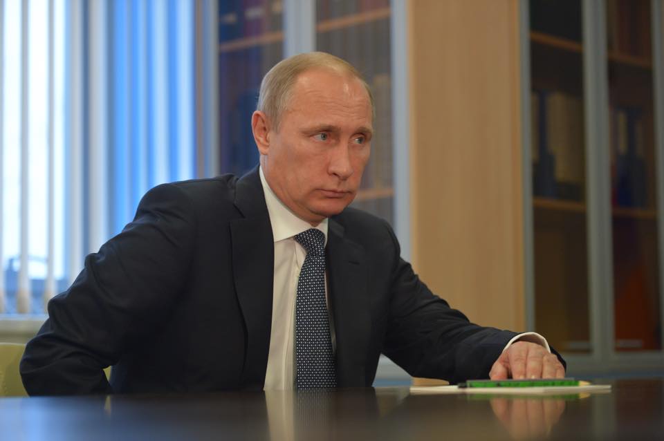 Президент России отправил в отставку восемь силовиков
