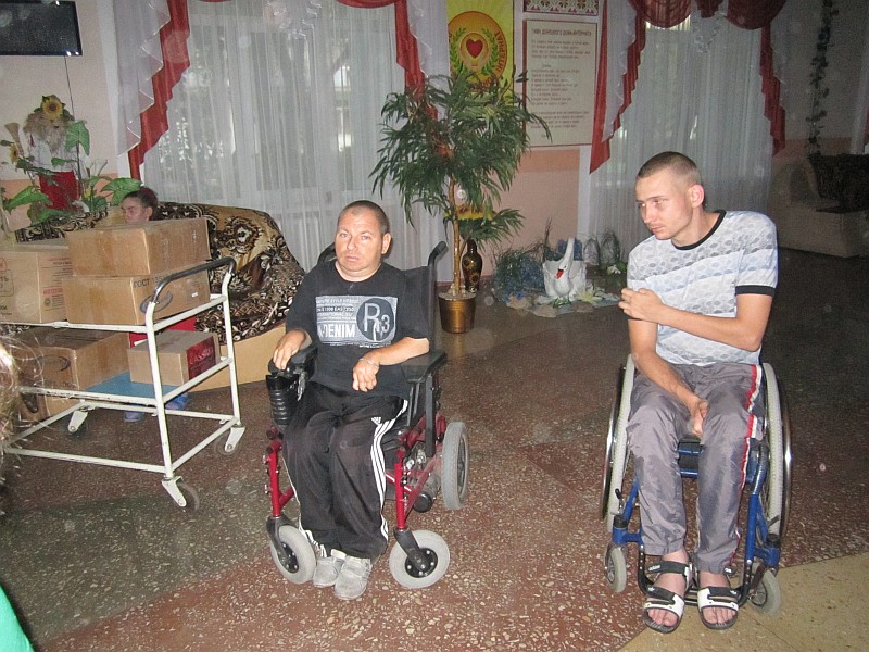 Забытые всеми. Отчет о доставке гуманитарной помощи дому инвалидов Кировского района Донецка