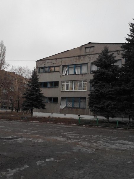 Обстрел школы в Енакиево