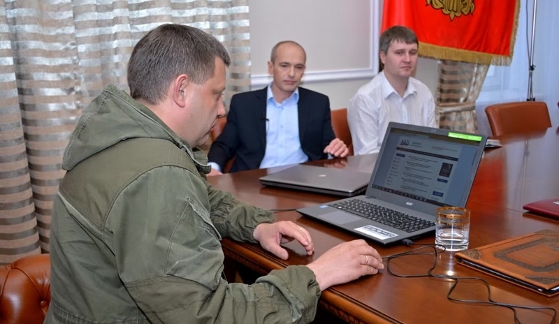 Прямая линия главы ДНР Александра Захарченко с жителями Харьковской области