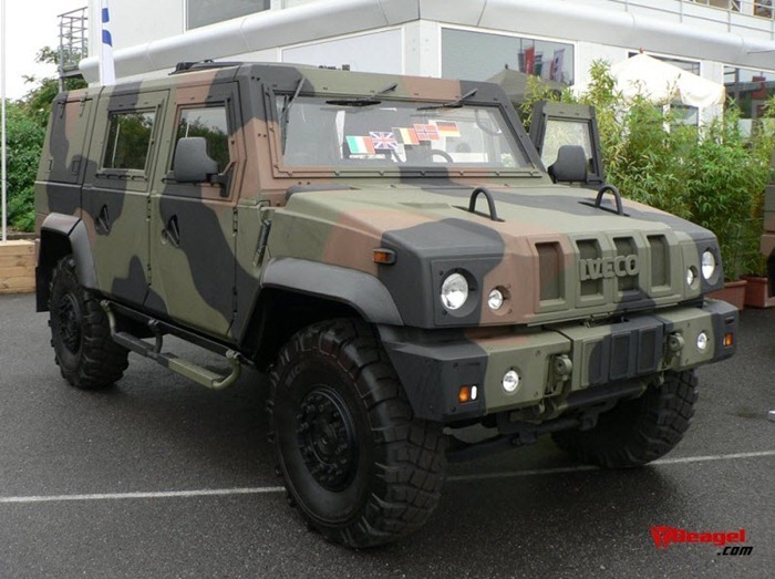 Италия поставит в Украину бронемашины Iveco, которые не стала закупать Россия