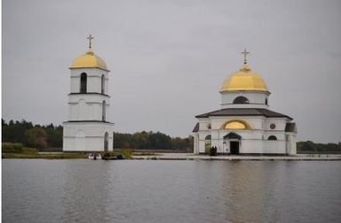 Под Киевом боевики в масках ворвались в храм Московского Патриархата