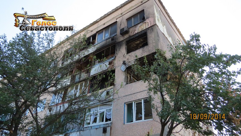 дом, в который попал украинский снаряд