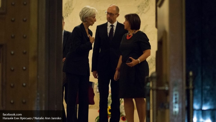МВФ на Украине перешел от предупреждений к действиям