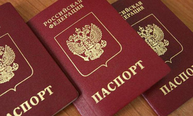 В Крыму 98 процентов жителей получили российские паспорта - председатель Госсовета республики