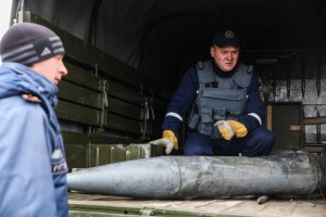 Почти 80 взрывоопасных предметов обнаружено на территории ДНР за сутки — МЧС
