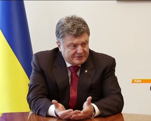 Жалуясь на Россию, Порошенко забыл ответить на вопрос о Савченко