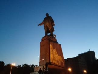 События на Украине: Борьба с памятниками в Харькове