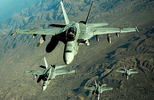 истребители F-18