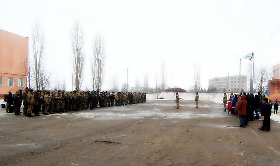в субботу, 17 января, из Николаева на Донбасс была отправлена очередная тактическая группа военнослужащих сводной роты морской пехоты.