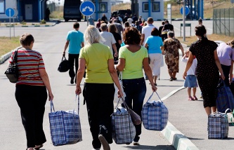 Почти 226 тыс. граждан Украины попросили статус беженца или временное убежище в России