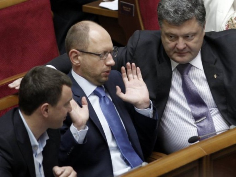 Порошенко и Яценюк все чаще ссорятся на публике