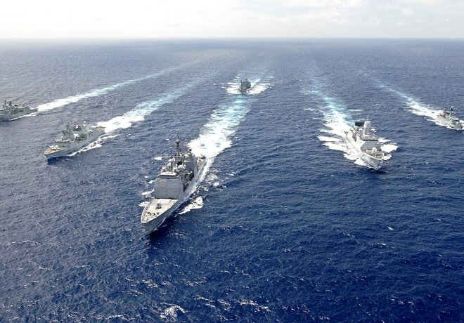 30 боевых кораблей НАТО зайдут в Черное море