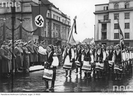 парад фашистов1