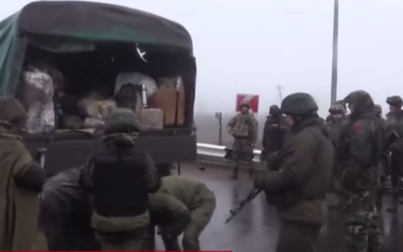 Украинские Силовики и ополченцы в аэропорту Донецка
