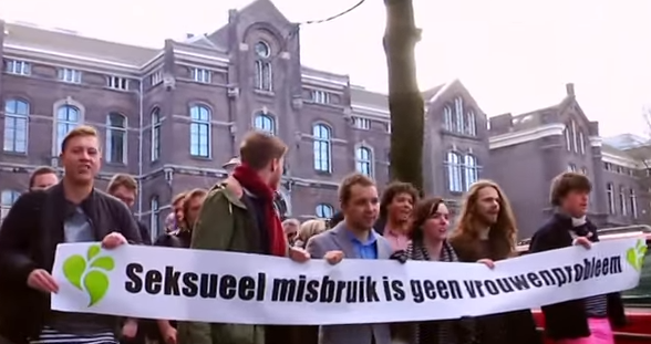 В Нидерландах мужчины вышли на митинг в защиту женщин