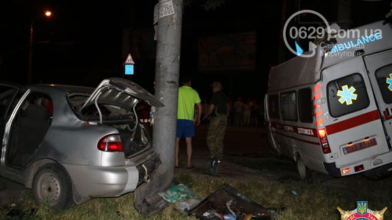 Автомобиль с пьяными бойцами "Азова" попал в ДТП 