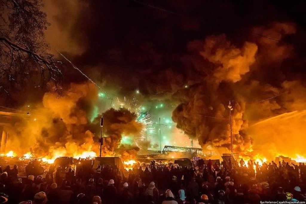 Порошенко пригласил лидеров ЕС на годовщину "Майдана"