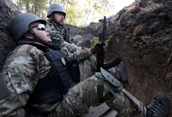 Украинская армия сосредоточила в Донбассе ударную бронегруппу