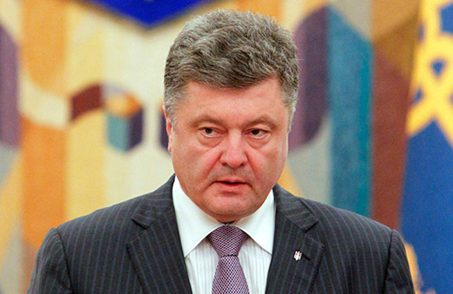Порошенко: Украина наращивает боевой потенциал (видео)