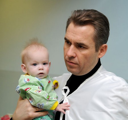 Павел Астахов помог детям из ЛНР получить медпомощь в РФ