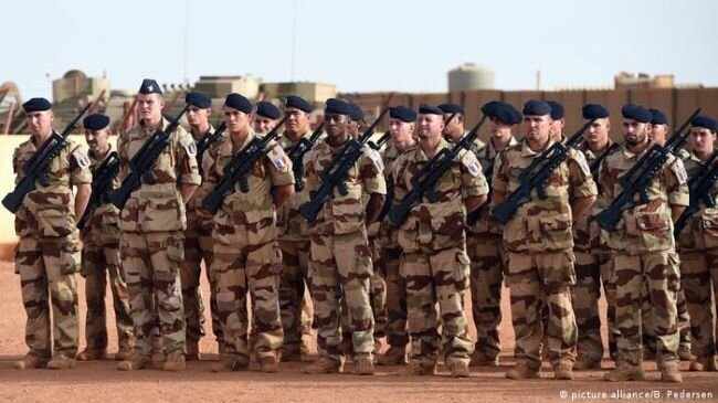 Берлин прекращает военную миссию в Мали