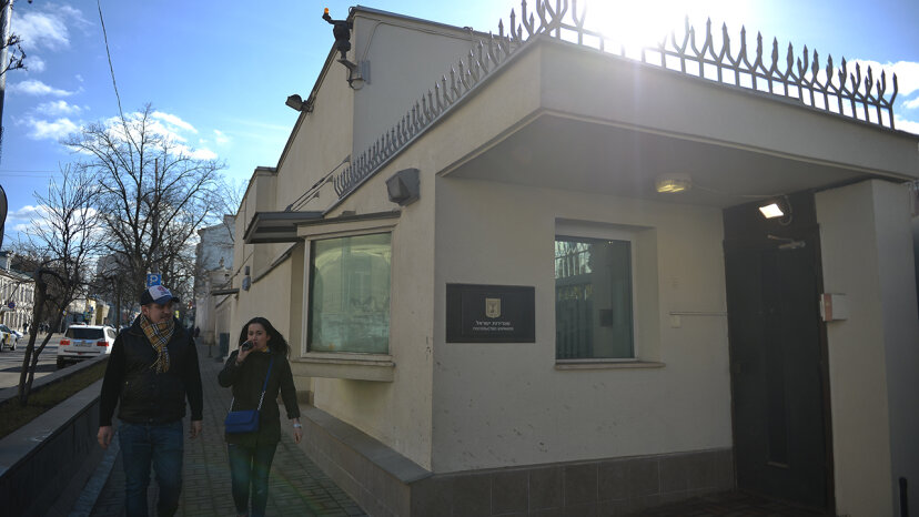 В Москве усилили охрану посольства Израиля