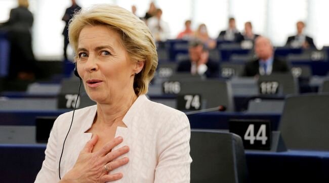 «Ведёт себя как королева» — в ЕС обвиняют фон дер Ляйен в превышении полномочий