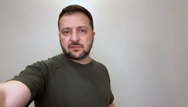Зеленский обвинил Россию в убийстве жителей Донецка