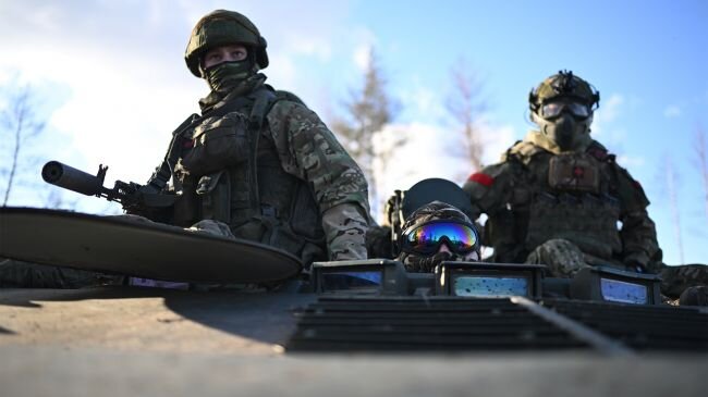 Россия стянула к Купянску 500 танков и 40 тысяч солдат, а у ВСУ нет снарядов — Forbes