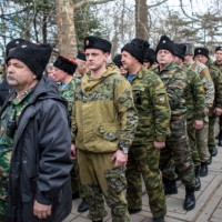 Колонна добровольцев на грузовиках прорвалась через границу на помощь Луганщине и Донбассу