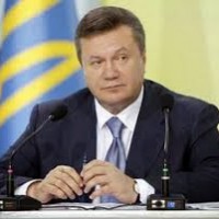 Отстраненный от власти президент Украины Виктор Янукович выступит с новым обращением в Ростове-на-Дону.