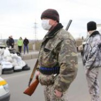 Краматорск: генерал СБУ Крутов еле удрал от местных жителей.