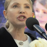 Тимошенко призывает избивать ветеранов на 9 мая.