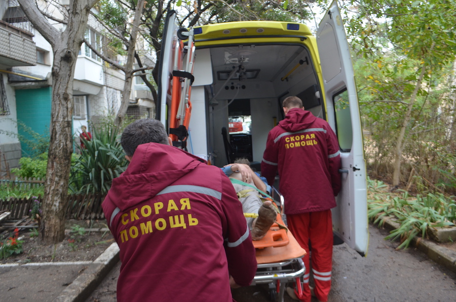 Севастопольские пожарные спасли человека (фото)