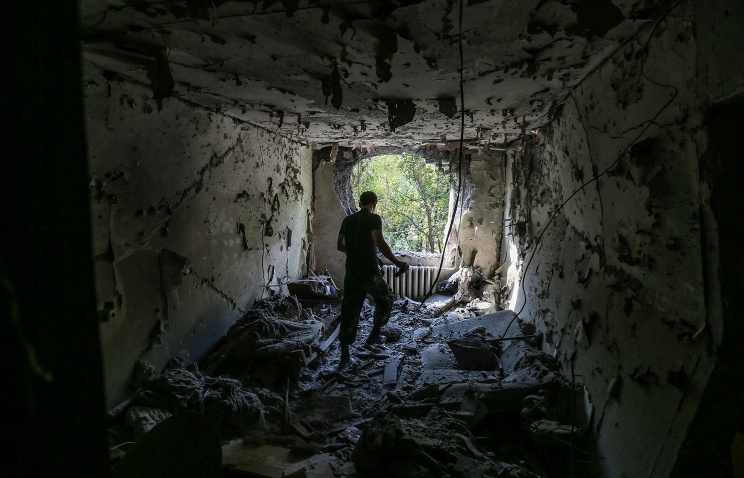 В ДНР при боевых обстрелах украинской армии снаряд попал в здание колонии, есть жертвы