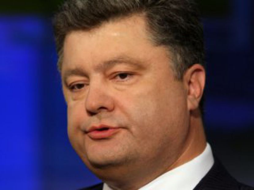 Порошенко вновь призвал ввести в Донбасс полицейскую миссию ОБСЕ