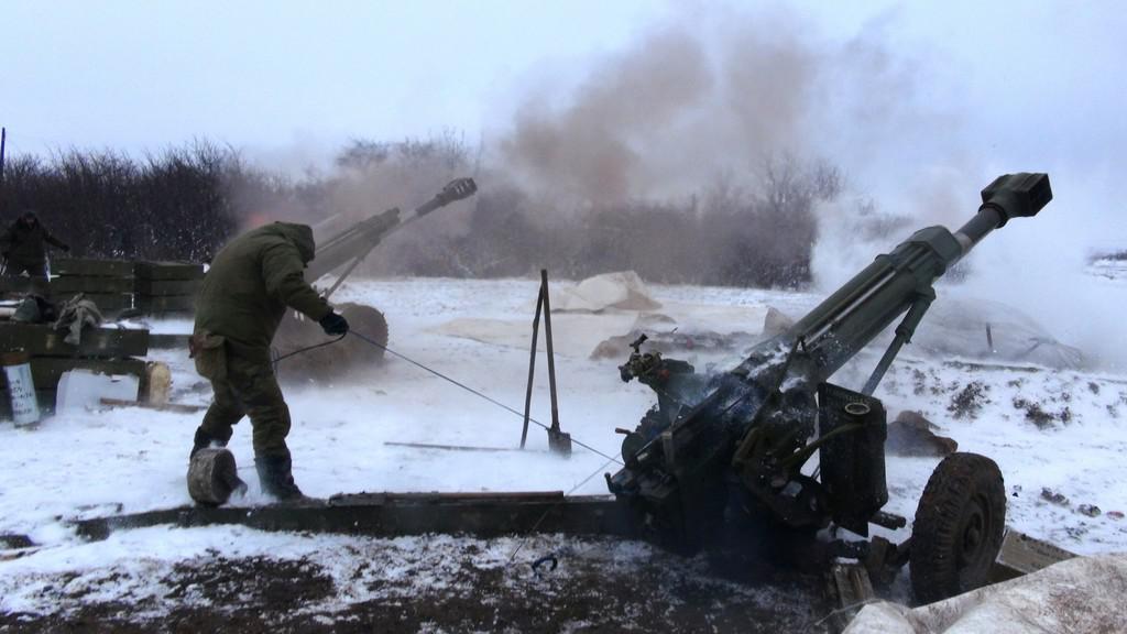 Грохочущая ночь: фронт под Донецком в огне, треш на Ясиноватой, Крым за Донбасс стоит до конца