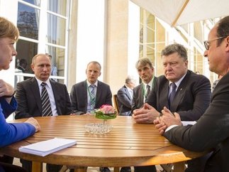 Версия Порошенко о переговорах «нормандской четверки» в Париже
