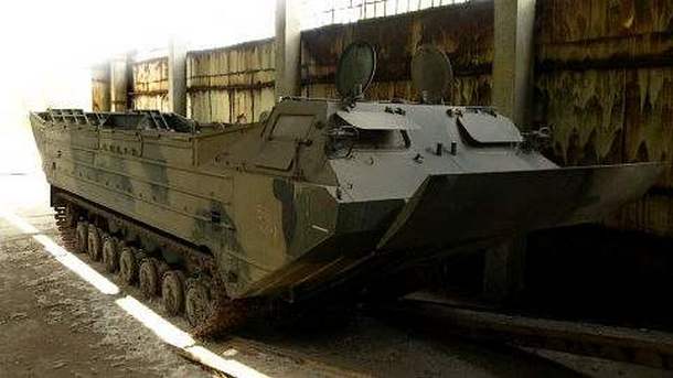 В Константиновке ополченцы завели танк, долгое время простоявший на постаменте