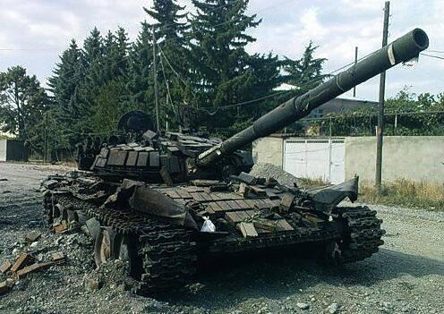 Новая ложь украинских СМИ о подбитом танке ополченцев: фотофакты